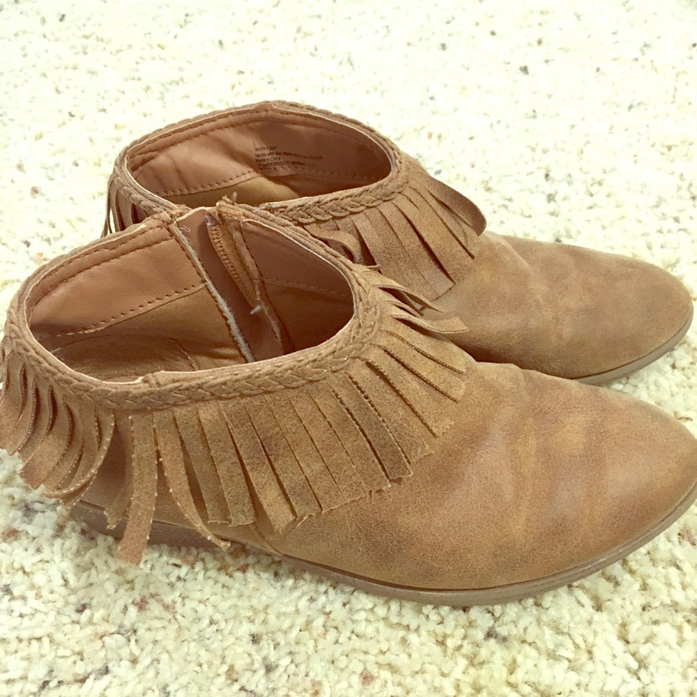 Girls fringe ankle boots